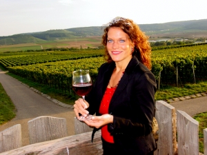 Miriam heckel - württembergische weinkönigin